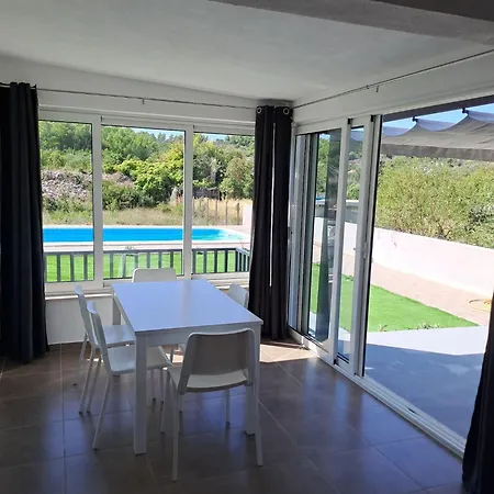 Nane Garden House With Heat Pool