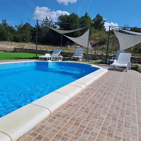 Nane Garden House With Heat Pool Semesterbostad